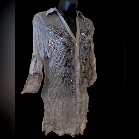 Lucy & Co. Gray sheer button up sequin embellished v-neck blouse size S. NWT - Picture 11 of 11